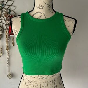 Cropped tank 💚